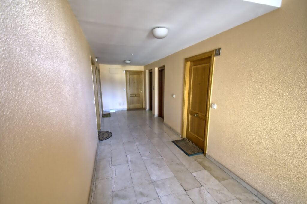 Accesos vivienda Ponferrada